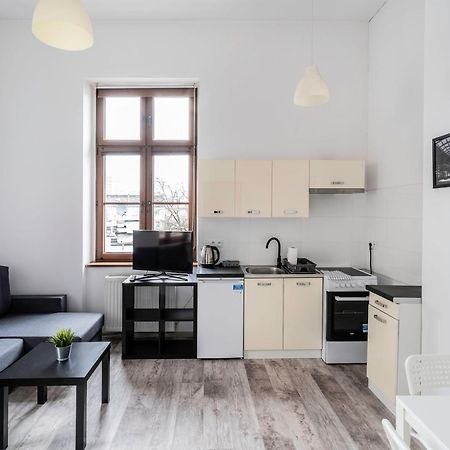 Apartament Z Osobna Sypialnia W Pieknej Kamienicy W Centrum Wrocław Exterior foto